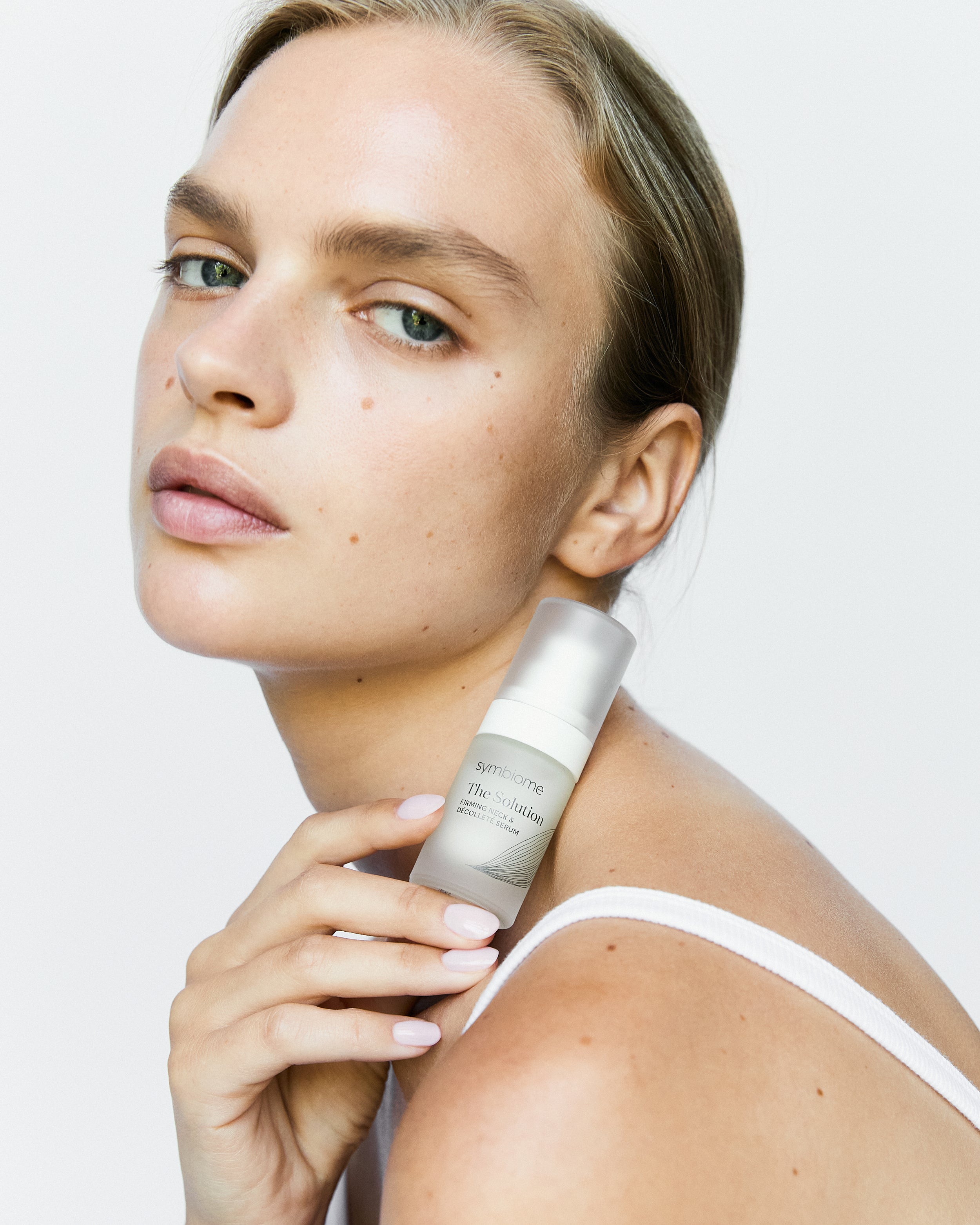 The Solution Firming Neck & Décolleté Serum