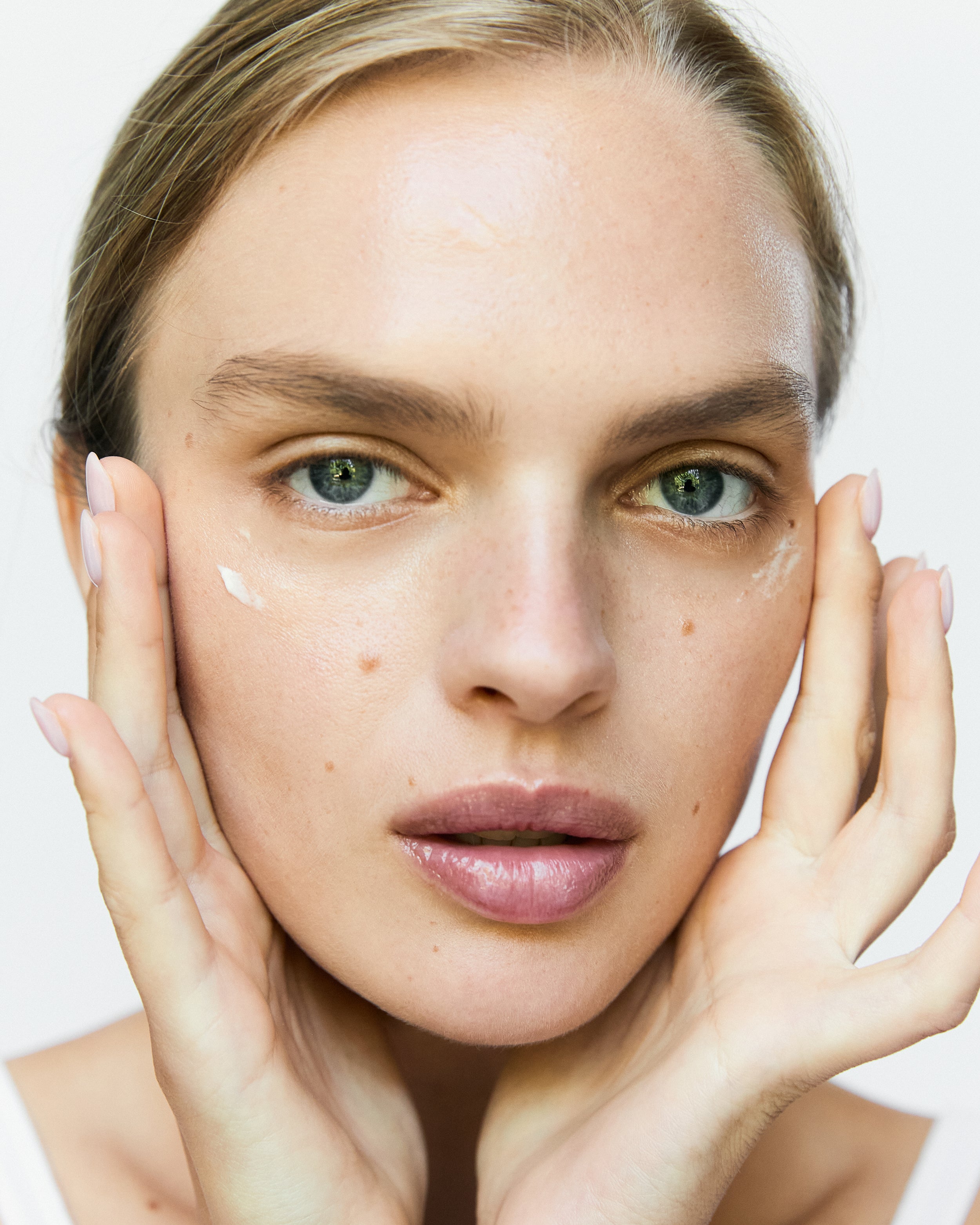 The Luminary Replenishing Eye Cream